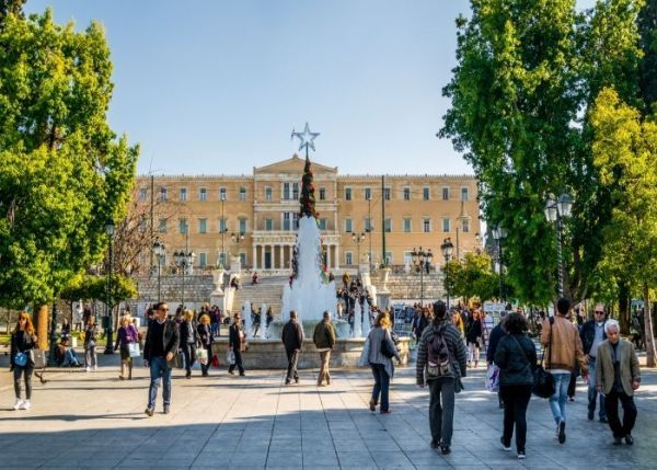 Greekingme's tweet photo. 👀Discover the way a local #Athenian spends a relaxed day in their hometown and learn the secrets of the historical city that will help you enhance your #Athens trip!
👇 
https://t.co/MogzUFnMYb https://t.co/kv293hkkAO
