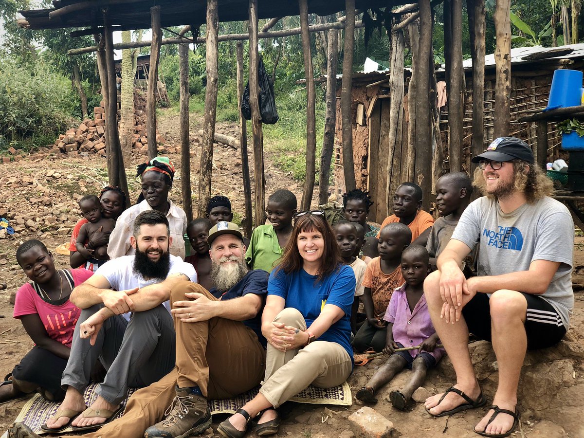 chuckbalsamo's tweet image. Today was like that moment when  Peter, Susan, Edmund, and Lucy first went through the wardrobe into Narnia! We literally found a world and changed it, and the beautiful people there changed us back! As you are making goals for 2020, first make your goal for making an impact. 🤗