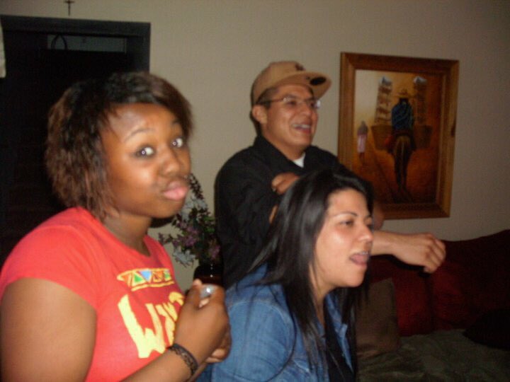 jazzygurl133's tweet photo. I started throwing parties 10 years ago in my apartment close to Fair Oaks school in lil Mex. It’s a trip how much they evolved and how we still keep that Bay vibe flowing to keep it alive. #baybae https://t.co/1cCqe3eAYV