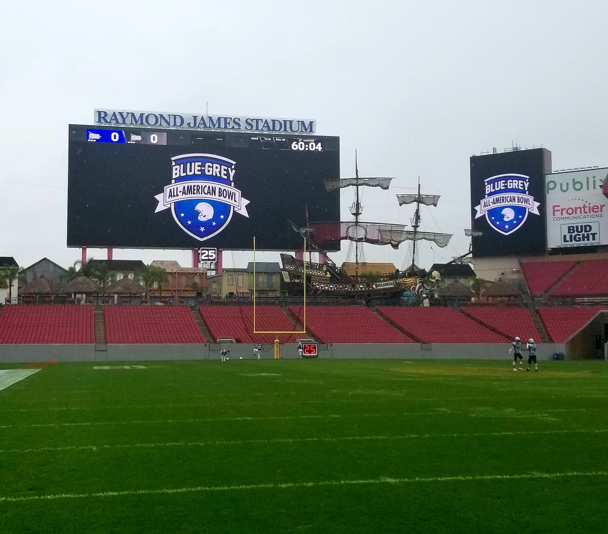 BlueGreyFB's tweet image. Kickoff for today's #BlueGreyFootball All-American Bowl at Tampa Bay Buccaneers' Raymond James Stadium on ESPN3 is right around the corner. Stay tuned for updates.