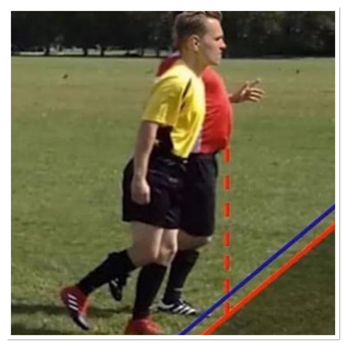 SDone74's tweet image. This Sunday League morning VAR is getting a joke #neveroffside 😂