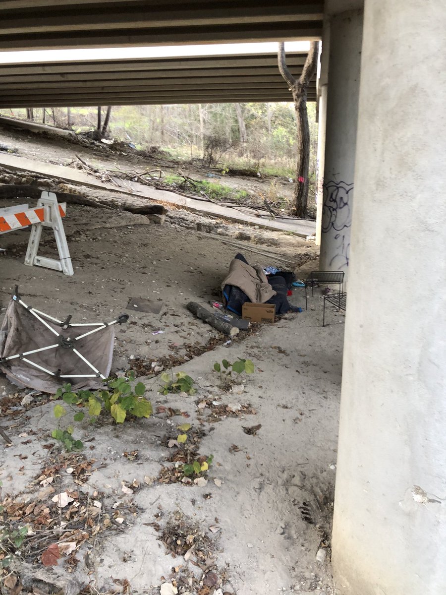 hola_sara's tweet image. Took a walk on a neighborhood trail the other day with my kids and this is what we found under the bridge right next to the creek. #austinhomeless #homelesslitter #messingwithtexas