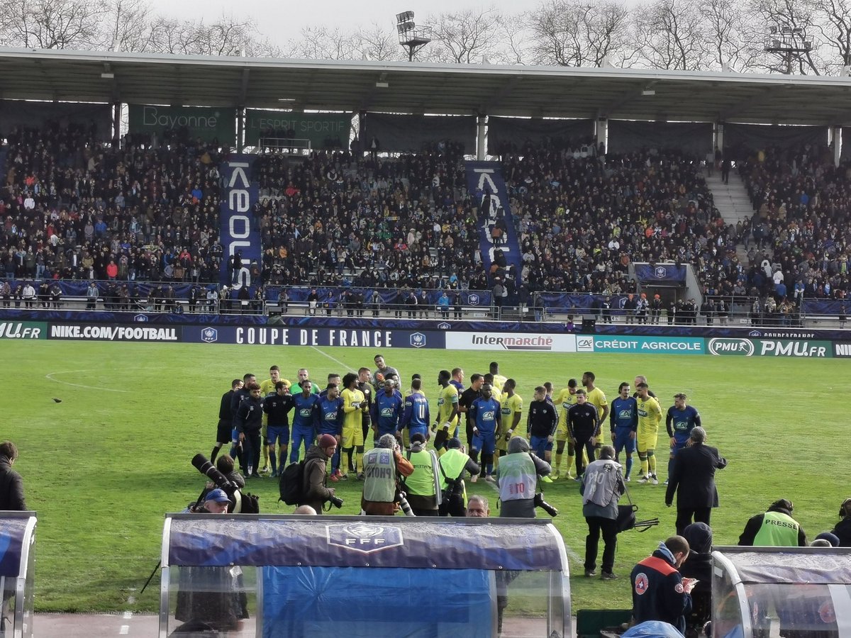 Mikelsarriquet's tweet photo. Dommage @abfc_officiel mais merci on a vibré derrière cette belle équipe. félicitations au @FCNantes !
#ABFCFCN #CoupeDeFrance #pasdecoupedeuropelasaisonprochaine https://t.co/b7VmbI9EPn