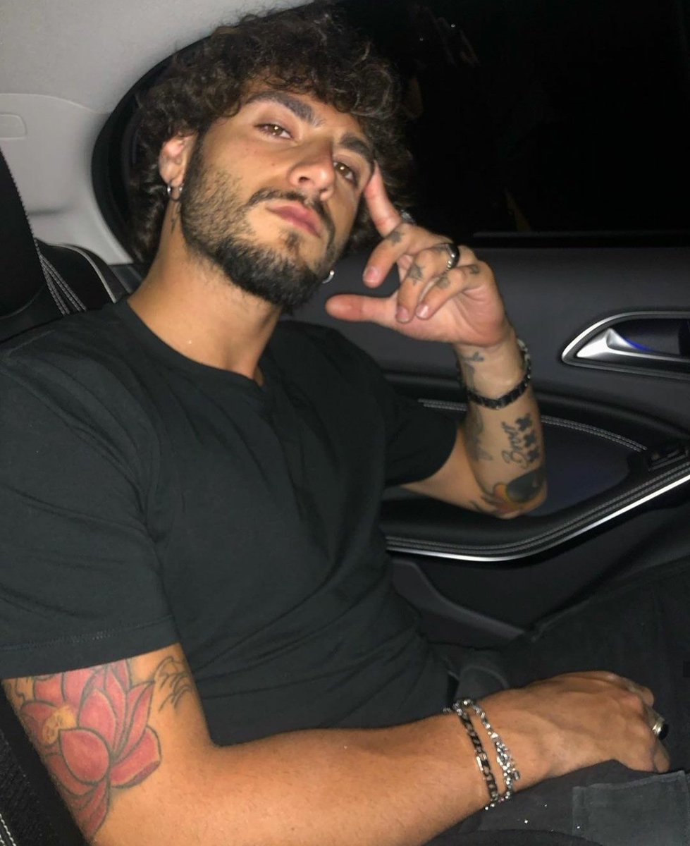 Mała jesteś taka przyłóż do rany, nie umiem ciągle być taki