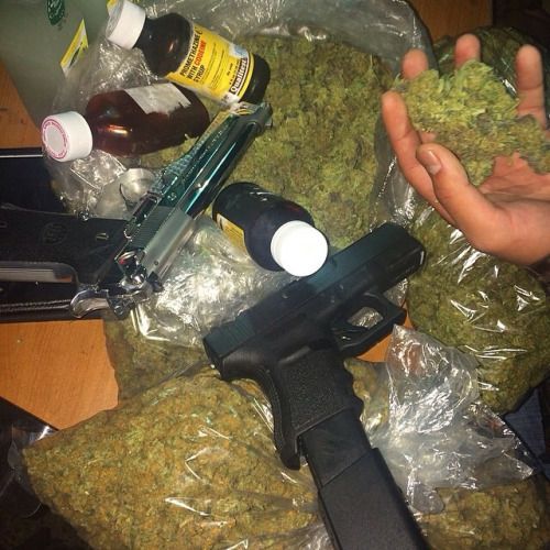 NINOJEFF1's tweet photo. only serious mf should hit ma line #weedusa #weed #cannabis #cannabiscommunity #weedlifestyle #weedcolombia #thc #stoner #stoned #weedvenezuela #weedpuertorico #pr #prweed #stonerpr #weeduruguay #rd #highweed #weedrd #thcweed #weedhigh #cannabisart #weedcanada #cali #bcn #bhfyp https://t.co/5OzbrVK5Kf
