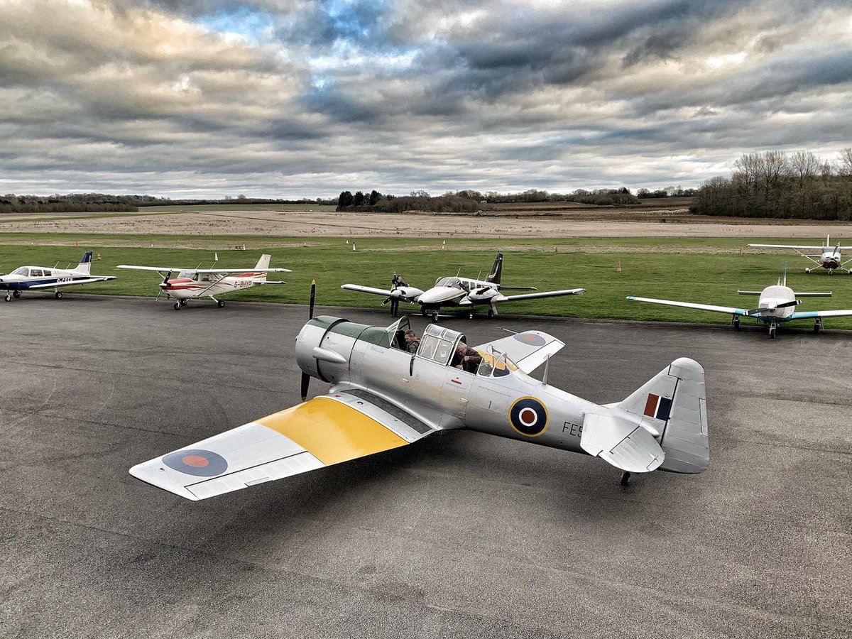 First flights of the New Year today.  Beautiful weather and great to see both the <a href="/WLACFlying/">WLAC White Waltham</a> and <a href="/FlyTurweston/">Turweston FlyingClub</a> teams.  Here’s to many more happy landings in 2020