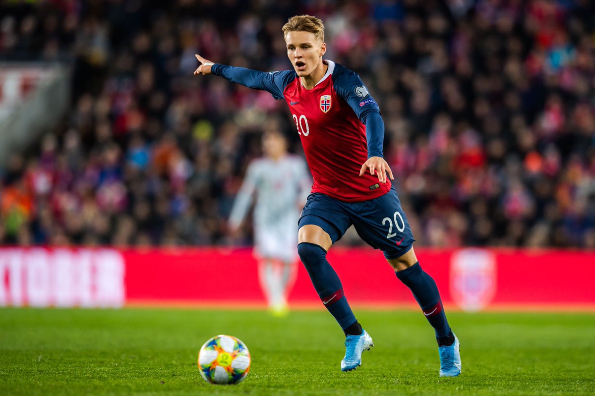 Vi gratulerer <a href="/martinio98/">Martin Ødegaard</a> som vinner av Gullballen for menn for 2019👏👏