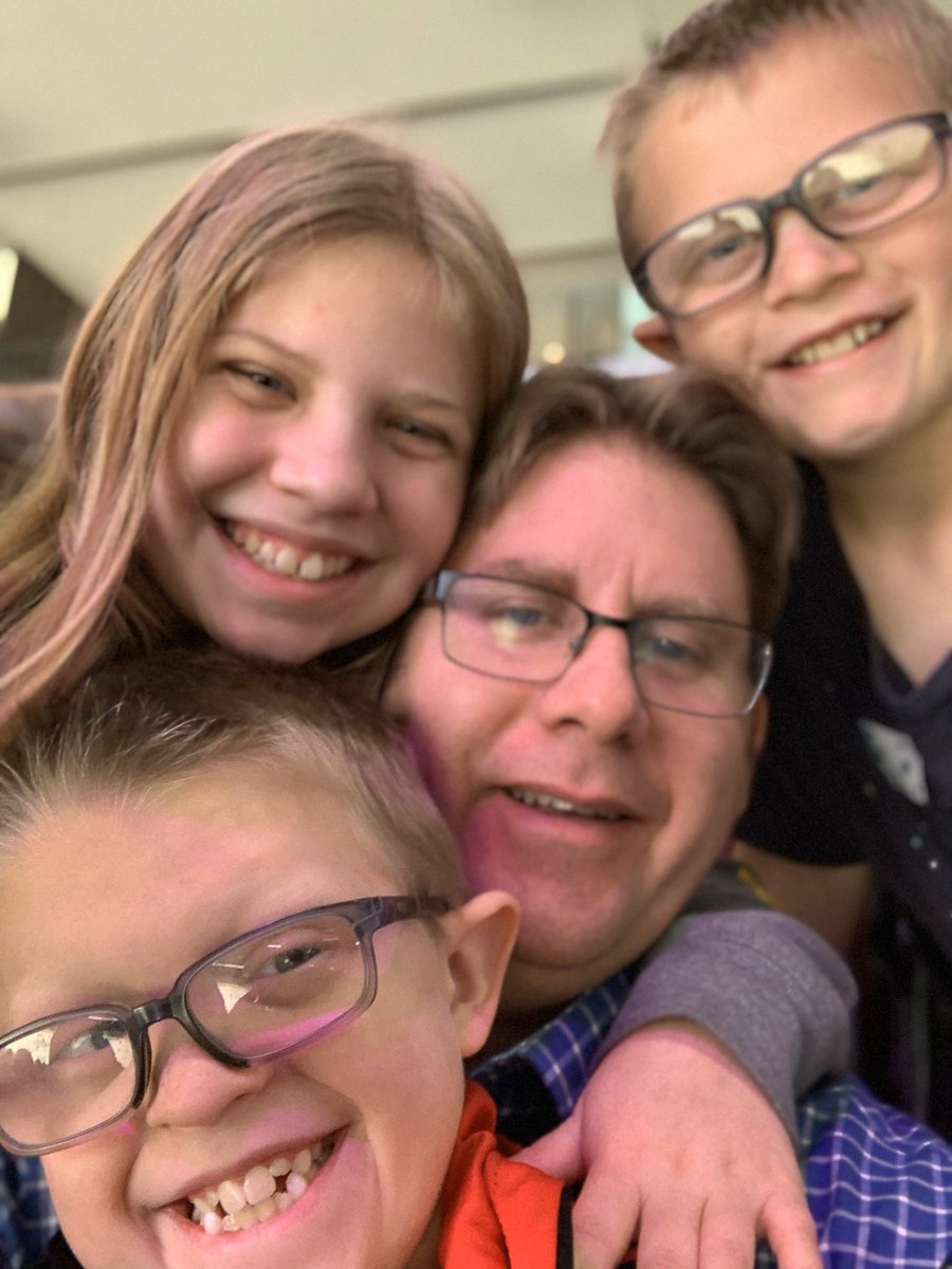 First <a href="/monstershockey/">Cleveland Monsters</a> game for us @RMFieldHouse #LetsGoJacks #LightTheLand