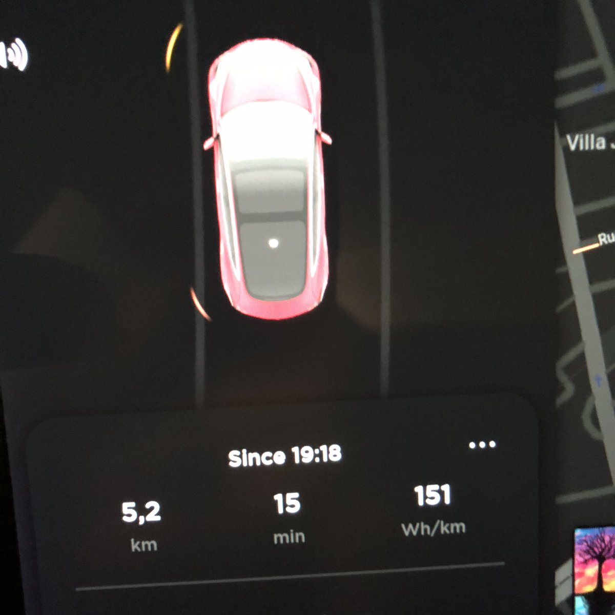 slcuervo's tweet photo. 15 km por Paris a 10 grados, en media hora. Los 15 primeros minutos con calefacción apagada y asiento del conductor calefactado (nivel 1). Los 15 siguientes con asiento apagado y calefacción habitáculo a 20 grados. 
El consumo ha subido más del 40%. 
😱😱 https://t.co/LpkMXfEQ69