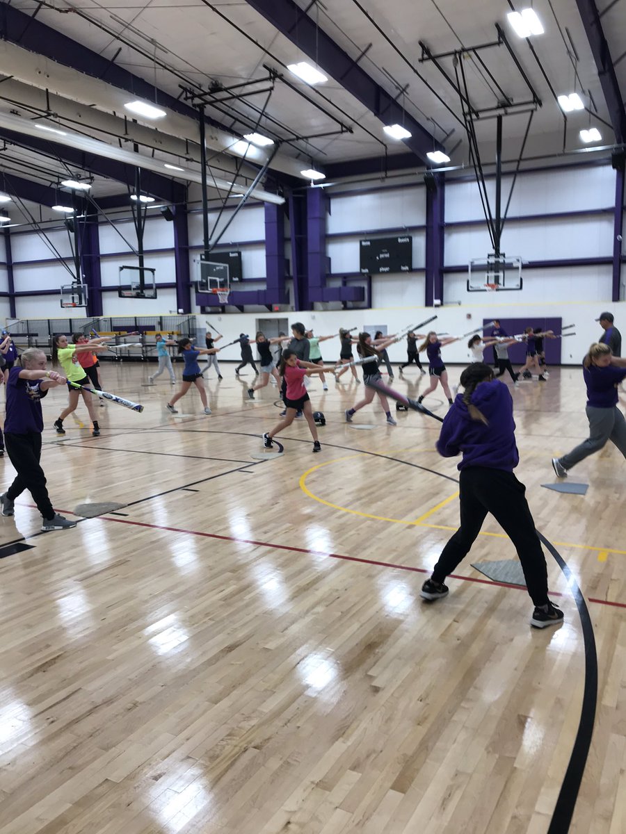 coachhop24's tweet photo. Thank you @LGayleBlevins for another great hitting clinic. Muskie Softball got better today! ๐๐๐ฅ๐ช #BringingBackTradition https://t.co/ZqwaS8VJq9
