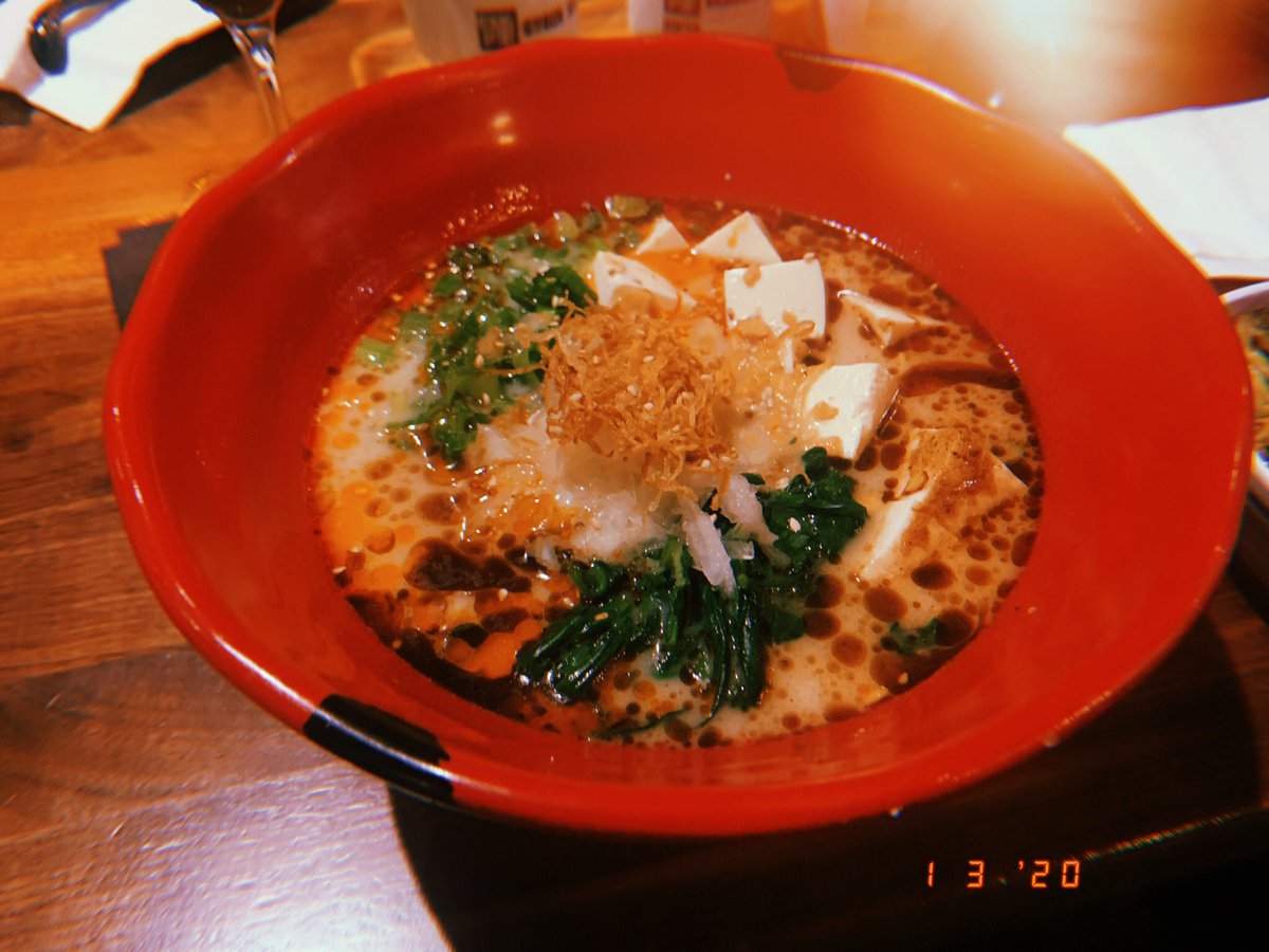 transolaf's tweet photo. went to @jinyaramenbar for my 21st #whatsyourslurpgame https://t.co/n39tjNIuWb