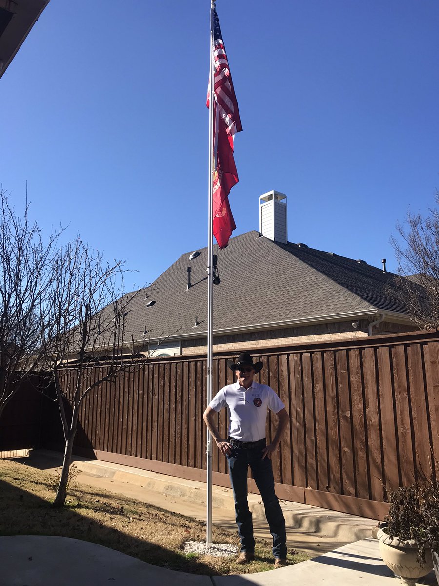 flagsforvets1's tweet photo. First one of 2020, Myers Jackson, USMC and #410. Welcome to the family Devildog! #firstroadtripofthenewyear #honoringthosewhoserved #flagsforvets #USA https://t.co/7Crd7fa5Nw