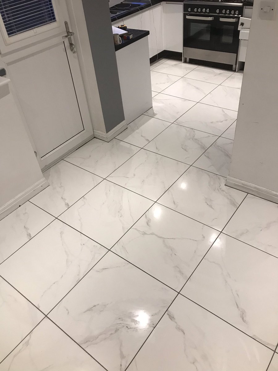 leeranson91's tweet photo. Love how this one turned out 😍 .
.
.
. #tiler #tiles #tiling #remodel #home #renovation #kitchen #marblestyle #floor #leeds #work https://t.co/lY5aStOFqo