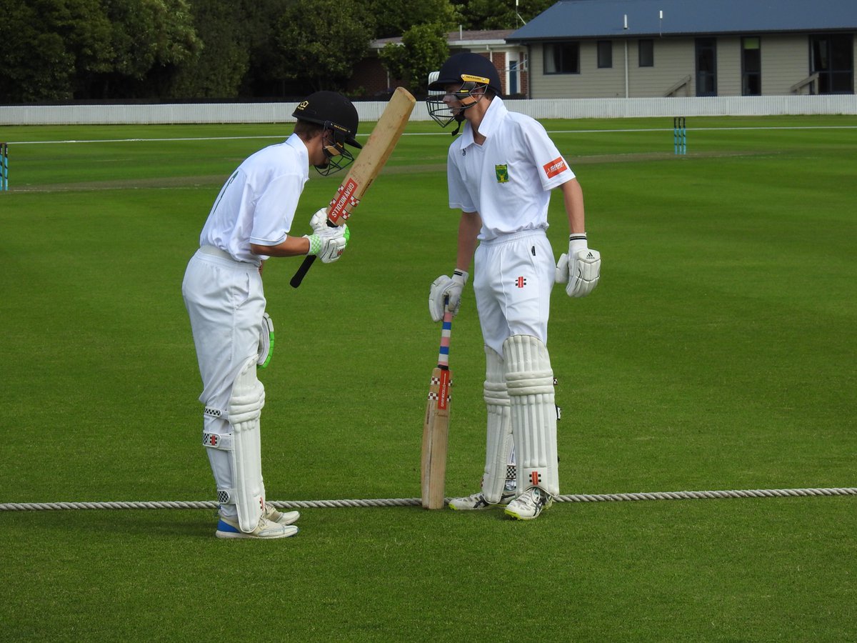 CDCricket's tweet photo. After a 113-run stand for the 5th between BAYLEE FOOTE & TOBY FINDLAY & a declaration at 343/9 , #CDU17 have taken a 293-run lead against Canterbury into Day 2 at Nationals #CDTOGETHER ๐ฐ
Livescores: https://t.co/WbMmzWwgQg https://t.co/whUgU4qS3X