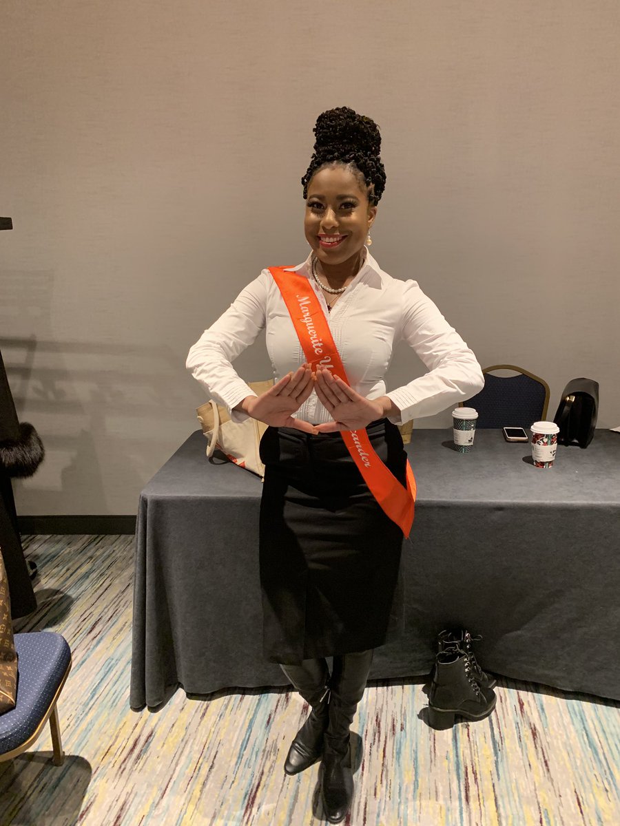 BaeTheBlogger's tweet image. First Founders Day Luncheon in the books! And ya girl got yo portray her favorite founder! #J13Loading #AhhToBe