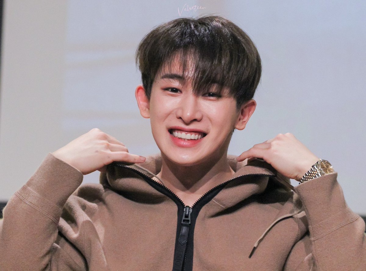 04/01/20: wow i already missed a day. i love you monsta x and i miss you wonho, please come back soon :-(