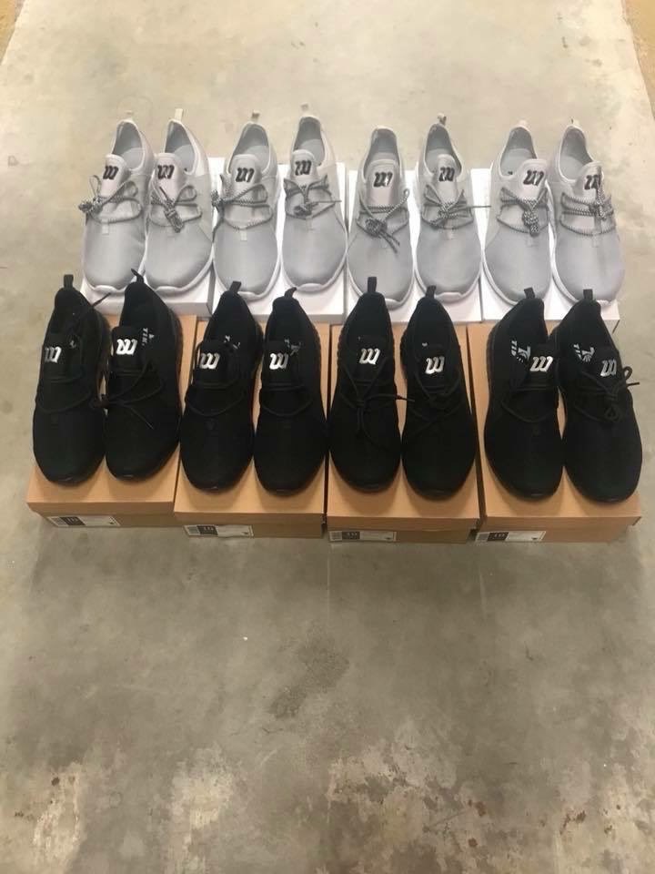 JavarisNeely's tweet image. Want a pair of #WaveRunners for $20.20? #OverStock