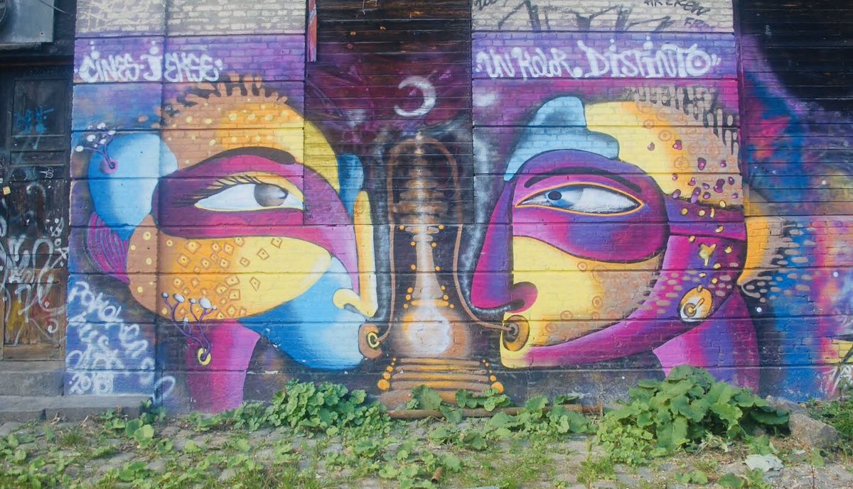 artbybreak's tweet image. Two #friends smoking a #shisha or just a #face ... you decide. #Creative #streetart found in #copenhagen #christiania #denmark #grafflife #grafflove