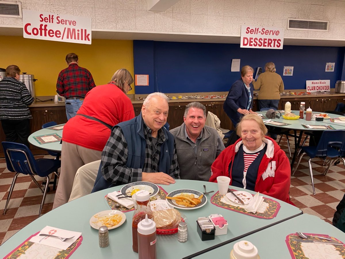 kennedyforexec's tweet photo. Nothing more Milwaukee than a Friday night fish fry! I got to hang out with Mary, Tom and Judy a bit last night at St. Florian Parish 🐟🍽 #fishfry #milwaukeetraditions #MKE https://t.co/6un0T8VcxF