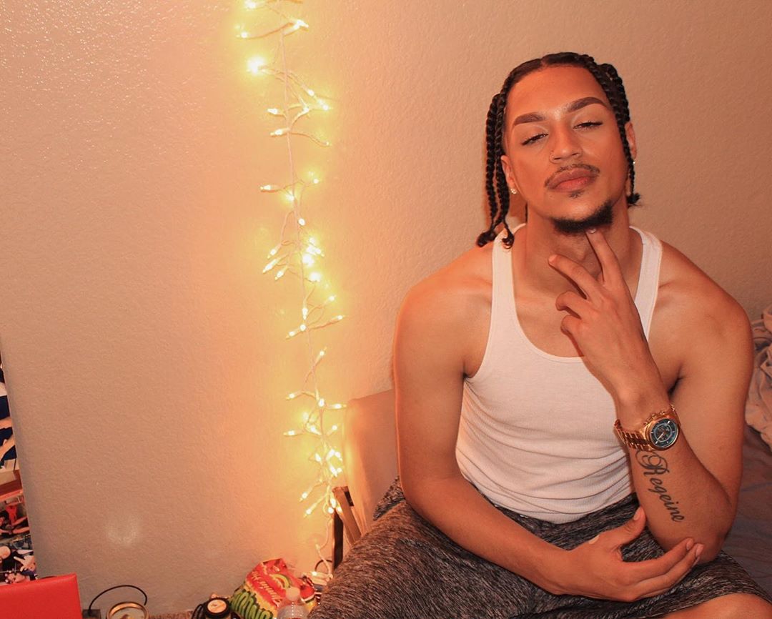 Monroeefantasy1's tweet photo. I be to high 🔥 smacked fr 🤣 https://t.co/JzFxmJFPS2