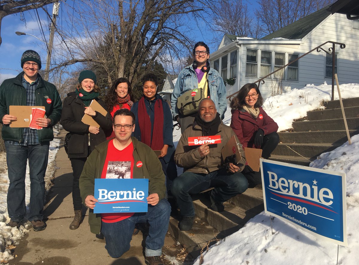 It's a beautiful day to canvass for <a href="/BernieSanders/">Bernie Sanders</a> and #MedicareForAll with <a href="/TwinCitiesDSA/">Twin Cities DSA 🌹</a>. 🌹🤝 #DSAforBernie