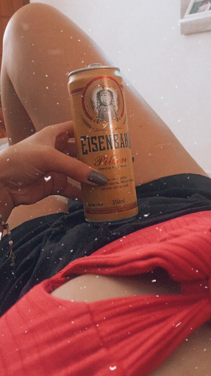 alifariaas's tweet photo. Não coloque palavras na minha boca , coloque cerveja! https://t.co/eVZCvtYHUi