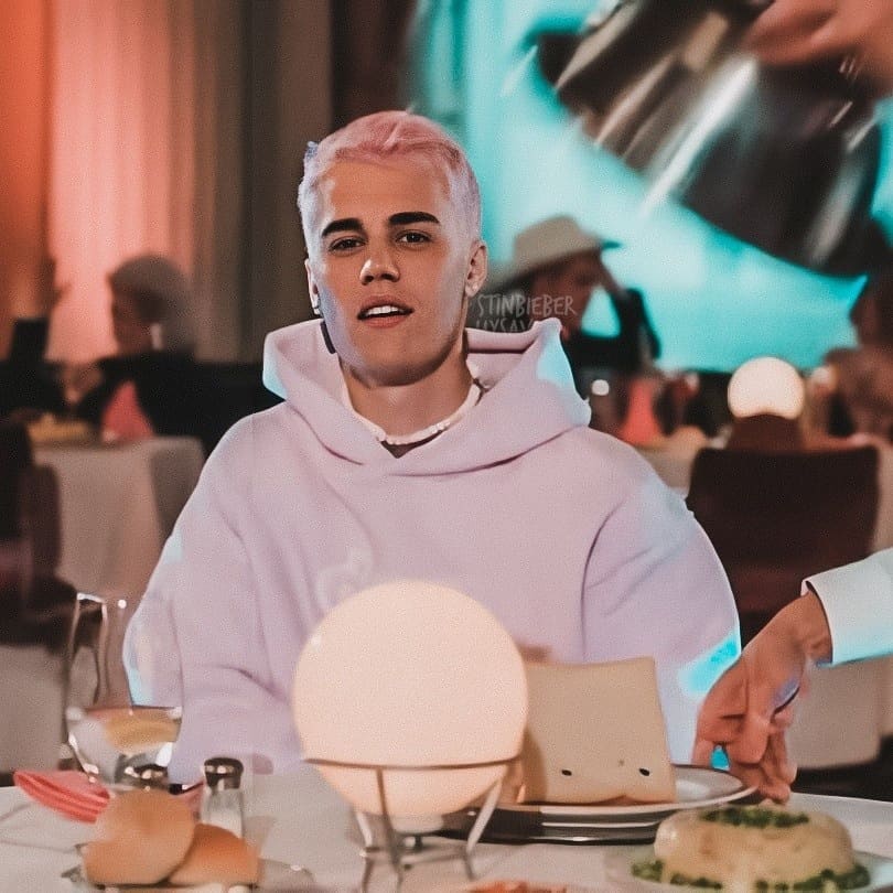 betaeassss's tweet photo. I'm elated that you're my lady 🥺❤️💋
.
.
.
.
. .
..
.. .
💋👄 @justinbieber @haileybieber 👄💋
.
#justinbiebervideo #justinbeiber #bieberpower #bieberlove #purposetourmerch #bieber #belieberforever #belieberforlife #haileybieber #believeinyourself #justinbieberlovers2020 https://t.co/C6rdBRU05y