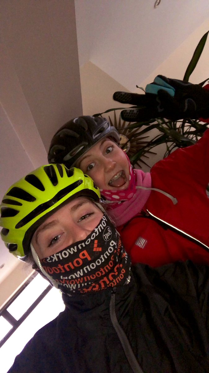 Jesssjstevens's tweet photo. Another great day #RunSet followed by #MountainBiking. Thank you @D_White_Coach for taking us and @_Tomliu for finding a new route! https://t.co/JWcyoTje1y
