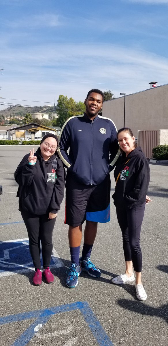 newmarkham's tweet photo. A series of unexpected events leads the EMMS basketball boys to an alumni. Thanks to @hoopexpansion for the opportunity to show our boysβ talents. #emmscommunity https://t.co/BAV3WoIcJ2
