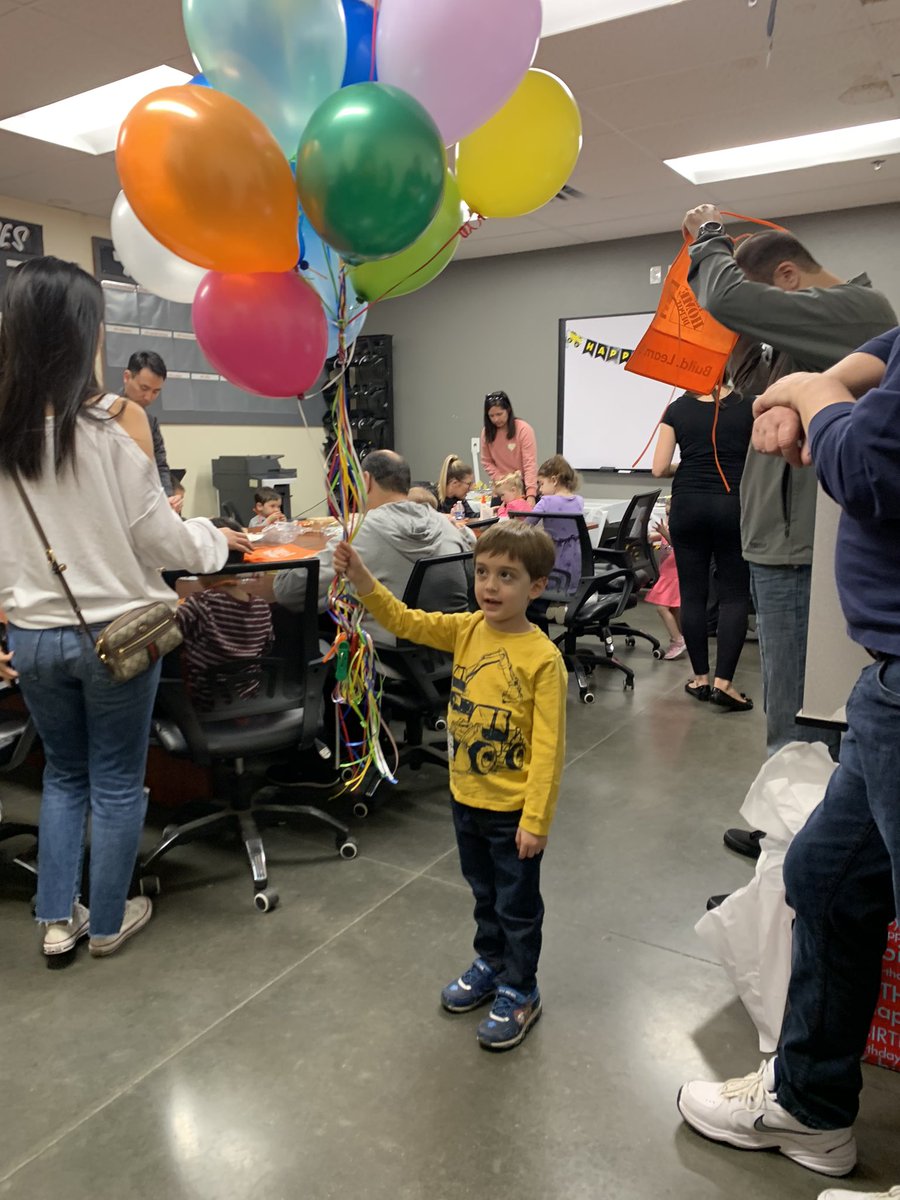 Celebrating the 1st #KidsWorkshop of 2020 at #HD6654. Cooper a regular at our #KidsWorkshop, wanted to have his birthday party in our store!! Happy Birthday Cooper!! #HDValueWheel #GivingBack #BuildingStrongRelationships #HD6654