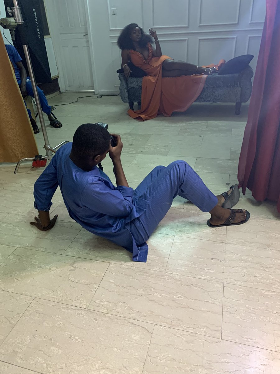 deoluphotograph's tweet photo. Once I start to drop these poses when I'm shooting, forget I killed the pictures ๐
.
๐ธ @taophotography_ https://t.co/omjtS3VIhb