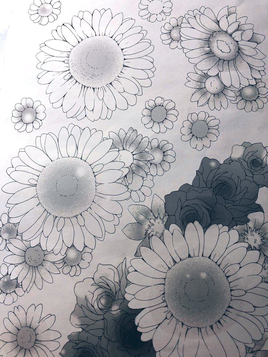 ウチは花とか大きな背景とか使いまわせそうな物は別紙に描いてコピーしてジャンジャン切り貼りするスタイルです。

お花&キラキラトーンは最強です✨ 