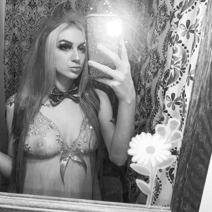 🧚&zwj;♀️🧚&zwj;♀️🧚&zwj;♀️🧚&zwj;♀️ https://t.co/Yka6UYNtTD<a href="/tag/blunt"class="tags"><span>#blunt</span></a><a href="/tag/stonernation"class="tags"><span>#stonernation</span></a><a href="/tag/drugfamily"class="tags"><span>#drugfamily</span></a>