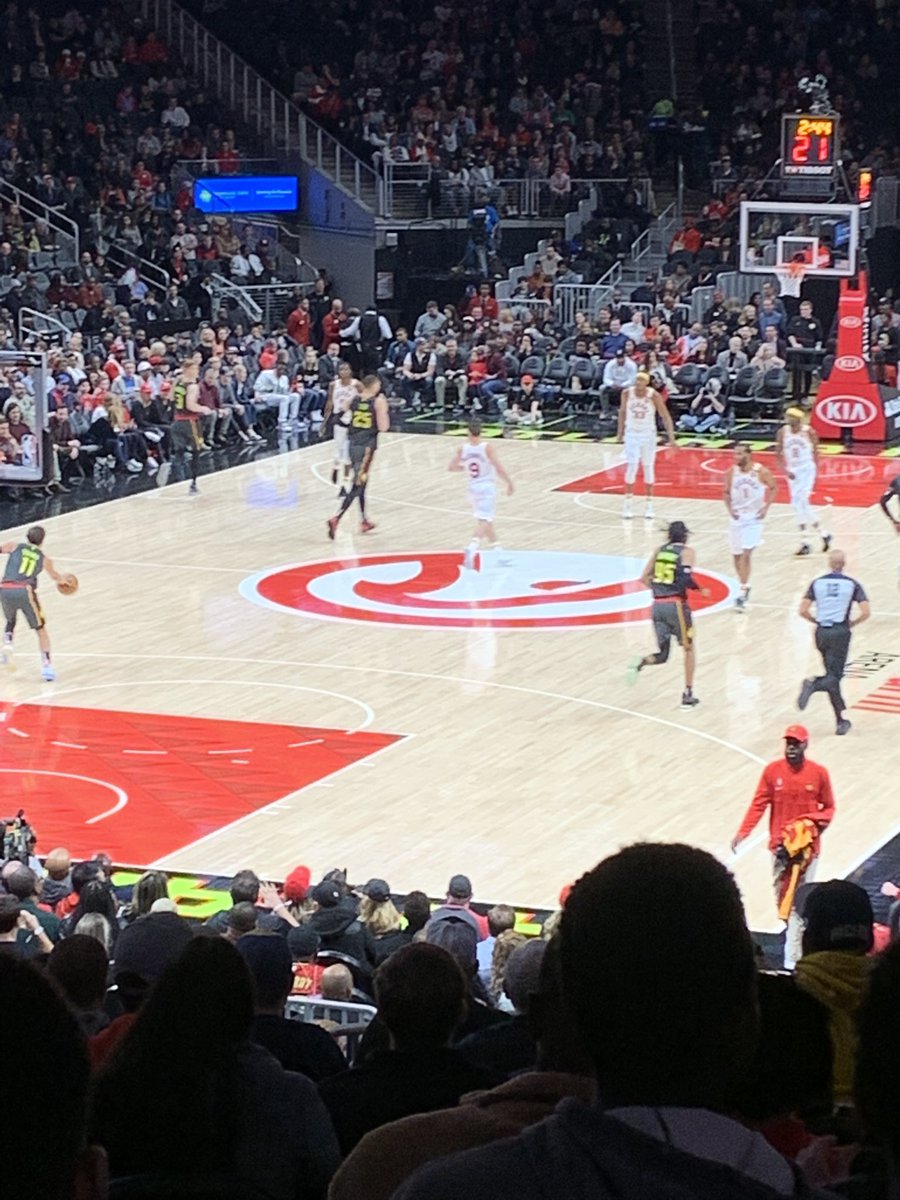 mtmarable's tweet photo. #TrueToAtlanta #AtlHawks game for @CoolMj_20 bday!! #AtlRepresent https://t.co/hAFRV0cIiH