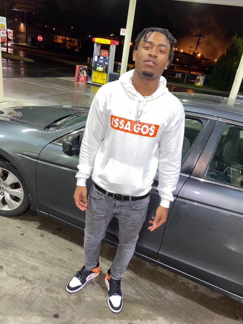 ThomasSHudsonJr's tweet photo. βI ain't never focused on my self 'bout none, I done put my whole family on my backβπ·π§‘π₯
#IssaGo$
#Shopwith @MMardrez https://t.co/cHyoVsE9cJ