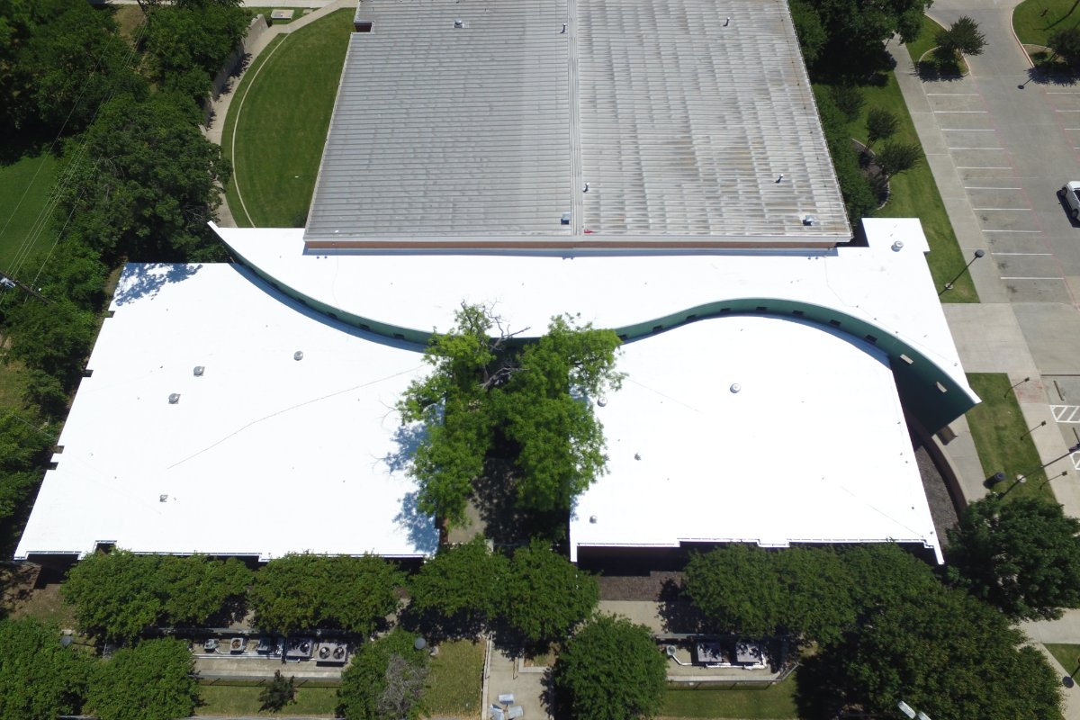 dkhaneyroofing's tweet photo. We're ready to walk you through our process and help you get a quality roof repair or replacement for your business. https://t.co/jQFU07Gsrd