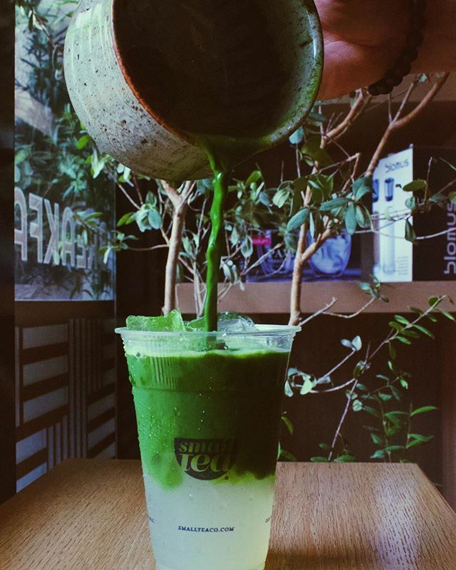 SmallTeaCo's tweet image. It’s a matcha lemonade kinda day! ! Happy weekend tea locos! ift.tt/2ucm438