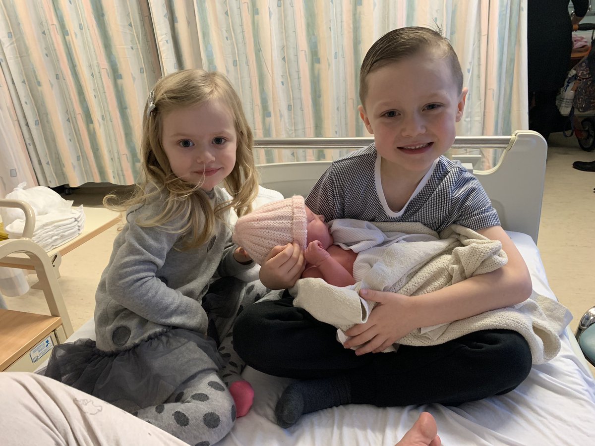 A future <a href="/mvpglasgow/">Mount Vernon Primary</a> pupil was born today 👶🏼 Here are proud big brother &amp; sister Ryan &amp; Avery with baby Kemley Rose Baxter 💕💙