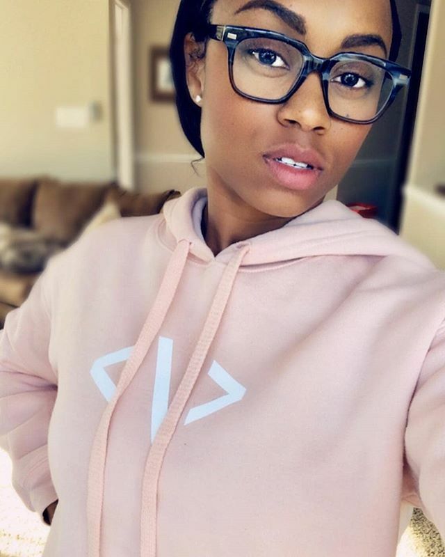 devherobrand's tweet photo. Reposted from @mysetechinc -  It’s a beanie with a hoodie type of day! This may just be my new favorite hoodie! Love the color and fleece lining is so soft! @devherobrand #MyseTech #devgirls #devherobrand #teamdevhero #engineer #womenwhocode #ilooklikean… https://t.co/H1RSGril8W https://t.co/n7Lm9S7Mf9