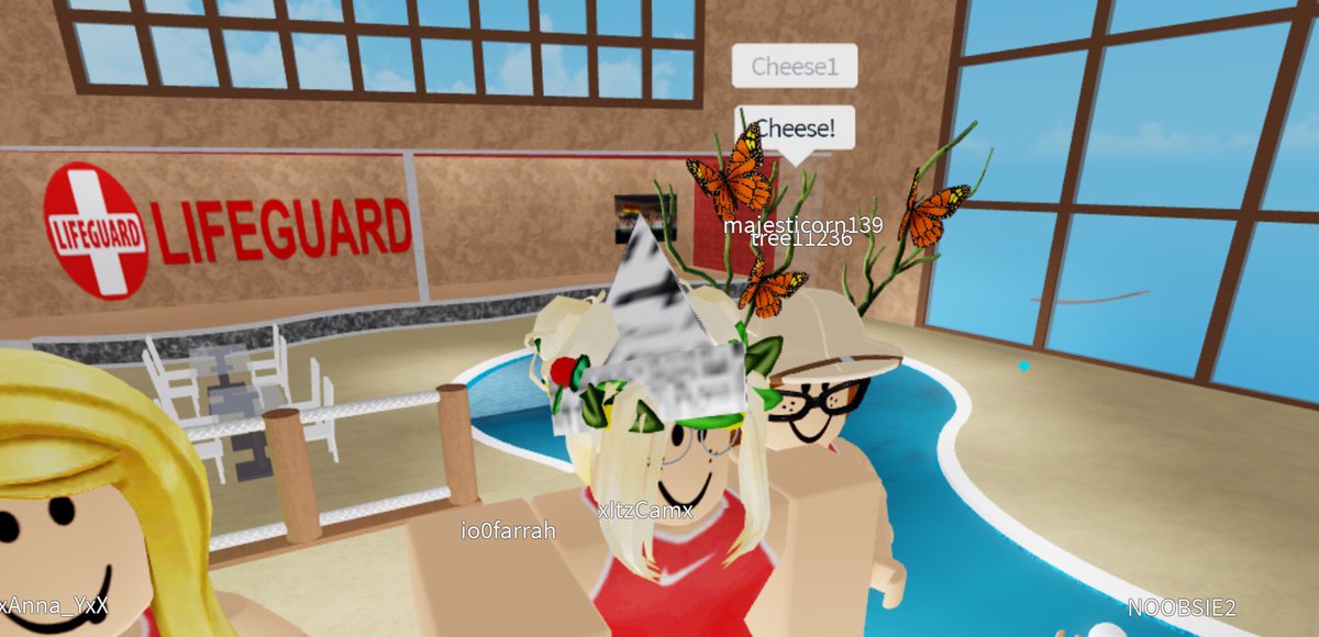 kiwusein's tweet photo. The main server was full, but we still had fun without staff! :D We played our own games and even found a secret hangout spot! Was a blast C: @RobloxGymnastic #RedSwimsuitGang!❤️👙 https://t.co/td0J7c1Q9i