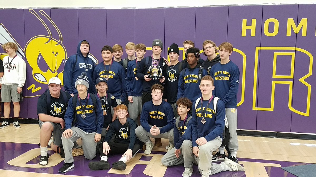 LNEagleWrestle's tweet photo. Proud of this group...  keep building.  #DontFlinch https://t.co/kDm6yfSn41