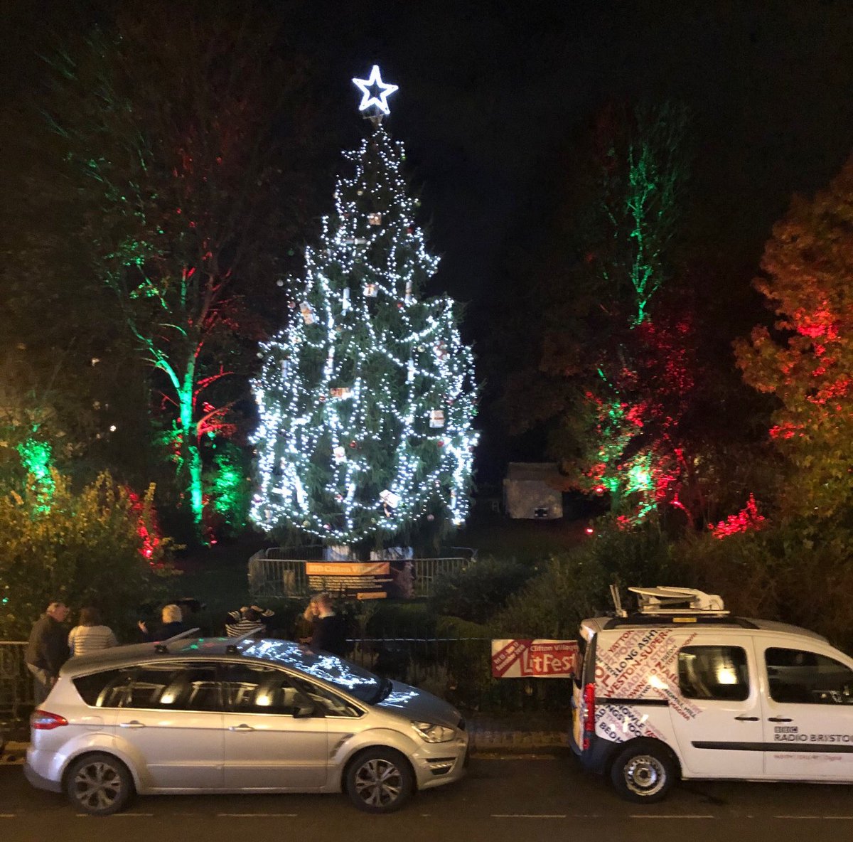 smileymileyuk's tweet photo. Last night for you to enjoy @CliftonVillage 50ft Solar Powered Christmas Tree before it’s taken down tomorrow morning. Clifton set the marker to be carbon neutral. Bristol made system by @sxsevents #solcell 👍😎@DestBristol @VisitBristol @bbcrb @BristolLive https://t.co/WzDEITgSFA