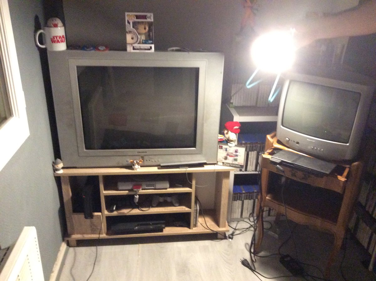 PlaystationSet's tweet image. #collection en vue le full set ps2 wii ps4 je suis amateurs de cash et vide greniers #brocante #chash  et ma petit passion pour dragon ball #dbz