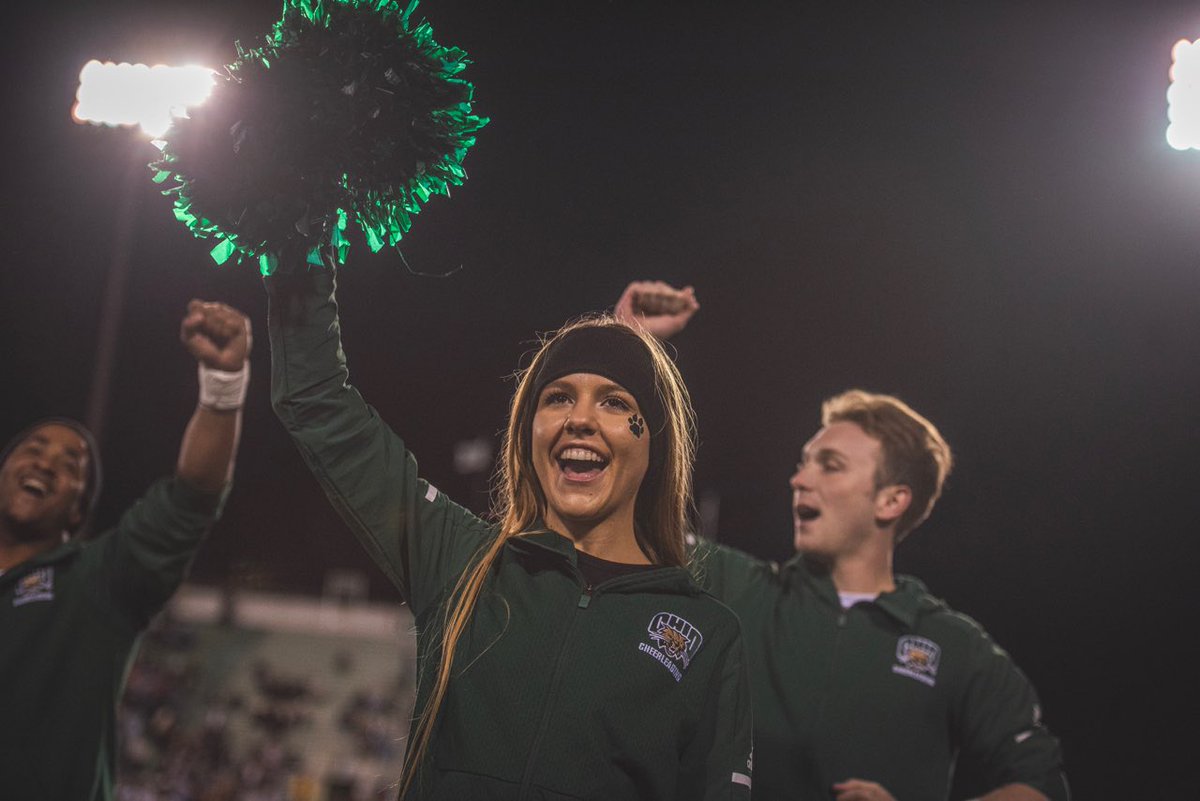 GraceHellmann's tweet photo. potato bowl champs to finish up my first collegiate football season🥔 #gocats https://t.co/1npYfLAkJF