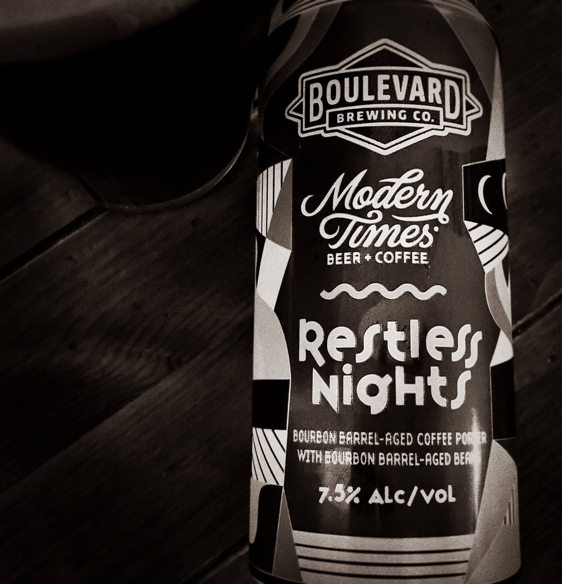 PRBeerGuide's tweet photo. Restless Nights from @Boulevard_Beer a collaboration with @ModernTimesBeer. A boald, roasty, rich Coffee Porter that;s not overpowering. Coffee is definitely at the forefront but in a good way ๐๐๐
@craftbeeepueetorico @Laenoteca #craftbeerpr #craftbeee #craftbeeelover https://t.co/fnYi0Vj9HX