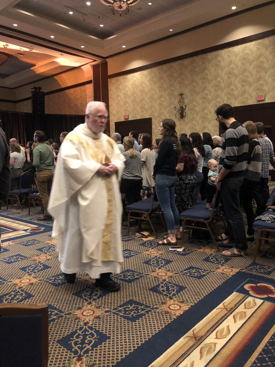SPO_OSU's tweet photo. Mass for the Vigil of the Epiphany concludes https://t.co/ItihJmflu1