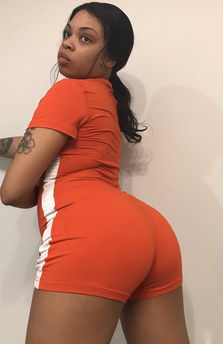 Like when you see it from the front, wait til you see it from the back. 🤯  https://t.co/l3L1Al73vf https://t<a href="/tag/tittytuesday"class="tags"><span>#tittytuesday</span></a>