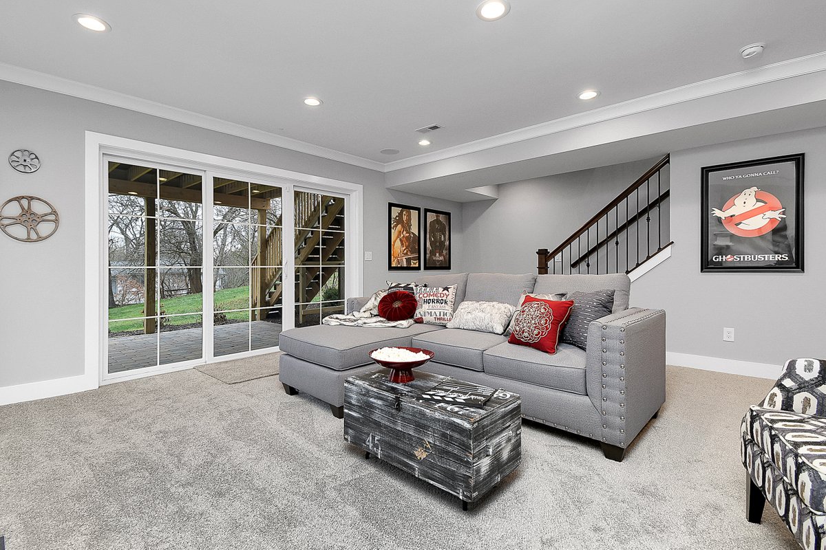 TuckermanHomeGr's tweet image. Our new custom homes in Upper Arlington will all be open 1/5/2020 from 1to3pm. Feel free to stop in. All are ready for new owners!
4099 Clairmont Rd
3878 Rushmore Dr
3880 Rushmore Dr