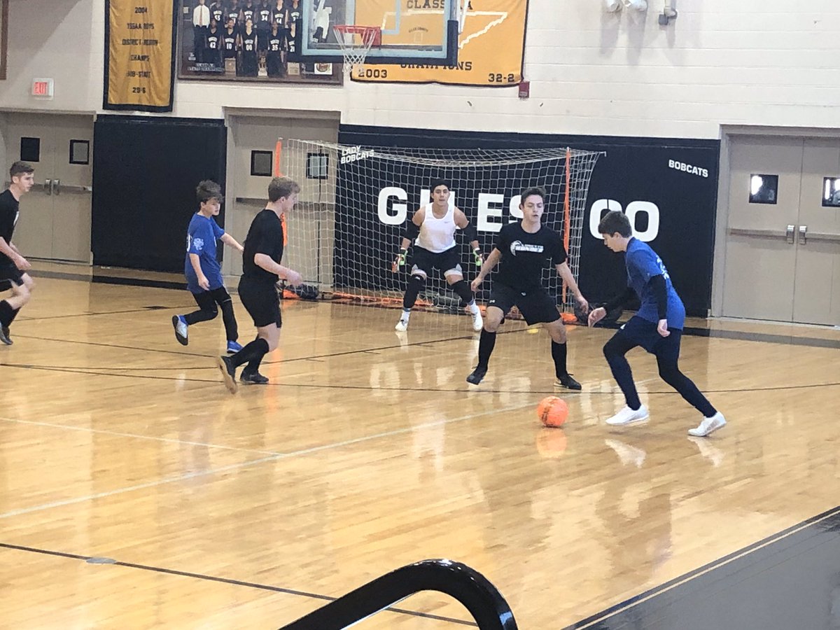 bigmacbearded's tweet photo. Mustangs soccer New Years Futsol Bash u18 champs! Congrats to current Mustangs Andy, Korey, Sam, Aaron, and Logan and future Mustang Samual! Way to represent Loretto High Soccer! https://t.co/nj1a1moGlC