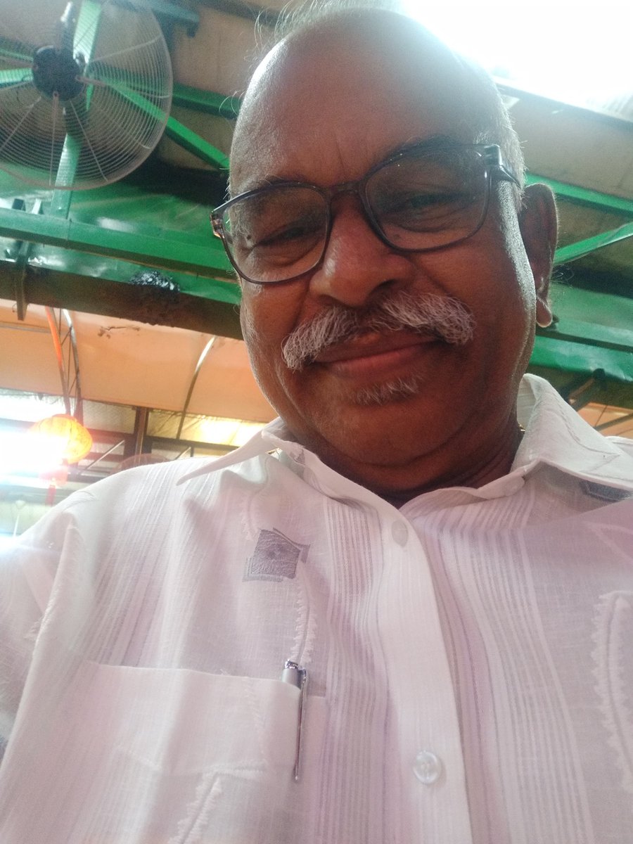 James45997046's tweet photo. A very good morning my dear family and friends 

No point stressing over something you can’t change. 

Move on and grow stronger 

Have a relaxing and blessed Sunday

Stay cool https://t.co/U9RbP8FAg0